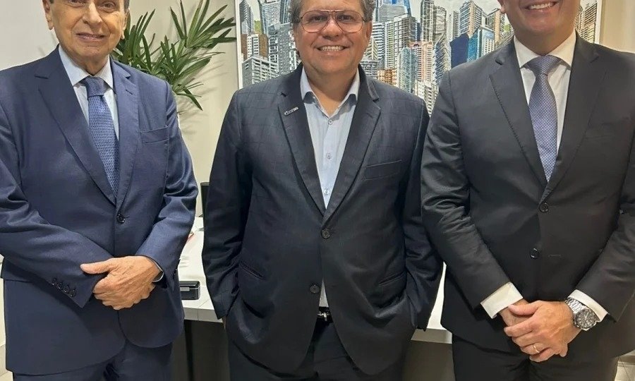 Primeira aula do HUB Ademi Qualifica em 2026 reúne especialistas para debater incorporação imobiliária