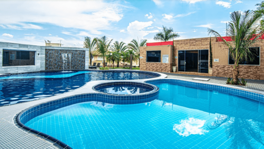 Piscina, academia e  Sauna